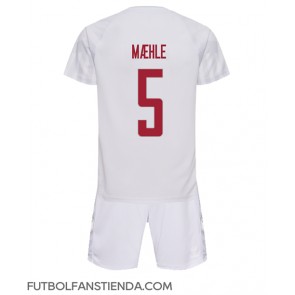 Dinamarca Joakim Maehle #5 Segunda Equipación Niños Mundial 2022 Manga Corta (+ Pantalones cortos)